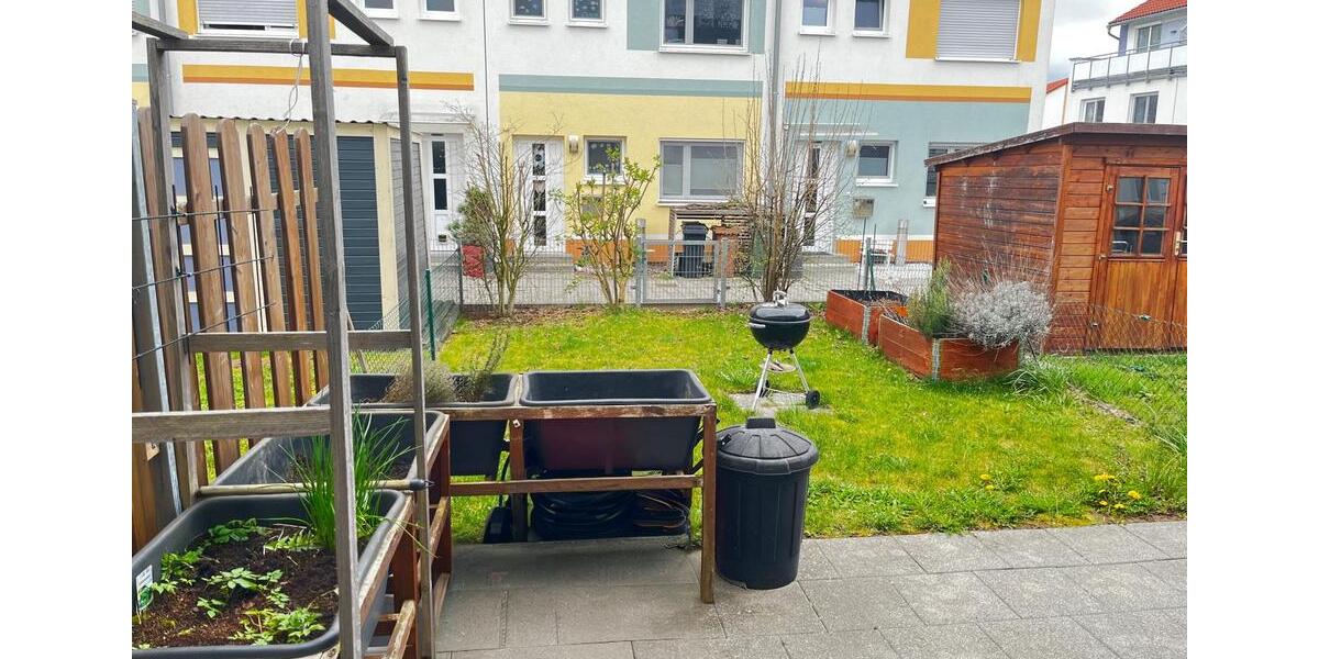 Reihenhaus Adelsdorf - 5 Zimmer, 138 m&sup2;, 1.500&euro; | Angebot:26043427