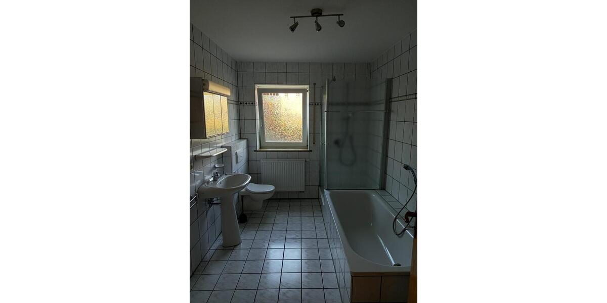 Erdgeschoßwohnung Frensdorf - 2 Zimmer, 80 m&sup2;, 750&euro; | Angebot:26394208