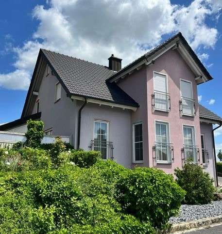 Einfamilienhaus Knetzgau - 5 Zimmer, 190 m&sup2;, 1.500&euro; | Angebot:26830726