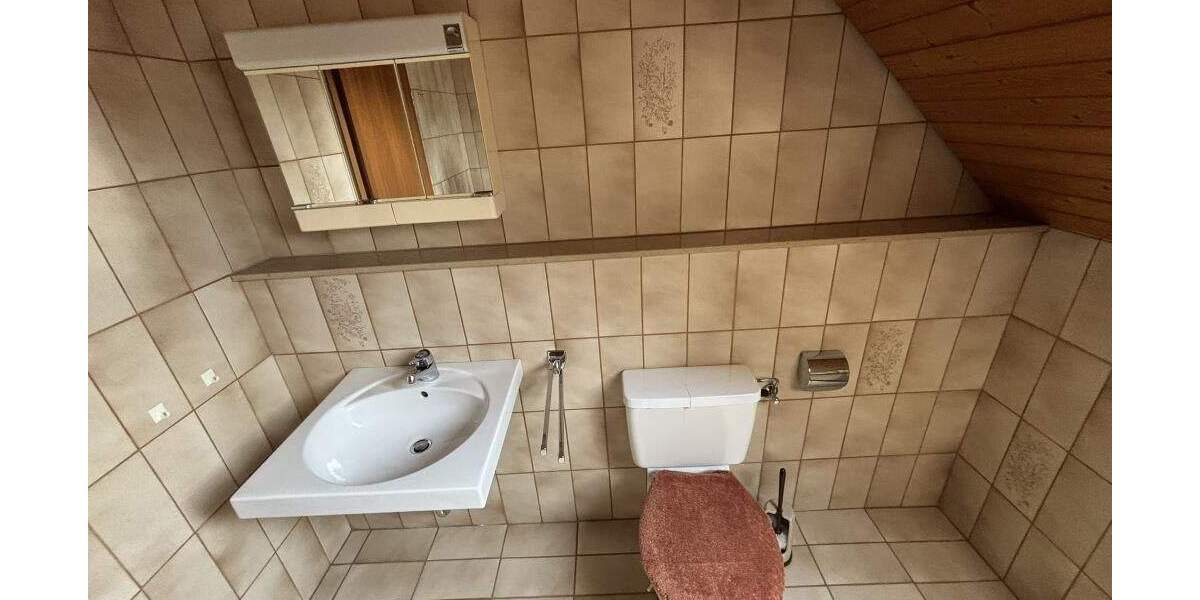 Einfamilienhaus Möhrendorf - 8 Zimmer, 180 m&sup2;, 749.000&euro; | Angebot:25896070