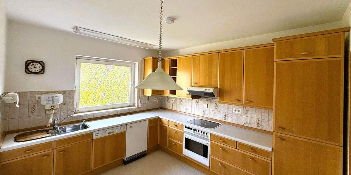 Mehrfamilienhaus, Wohnhaus Memmelsdorf - 9 Zimmer, 186 m&sup2;, 640.000&euro; | Angebot:25695315