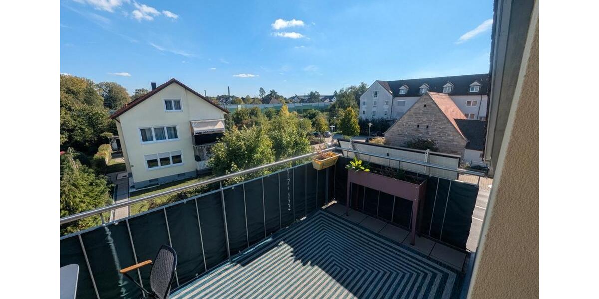 Dachgeschoßwohnung Hallstadt - 3 Zimmer, 63 m&sup2;, 245.000&euro; | Angebot:26767575