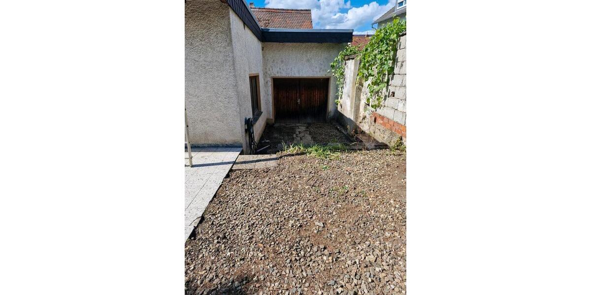 Einfamilienhaus Hallstadt - 11 Zimmer, 450 m&sup2;, 2.000&euro; | Angebot:21621278