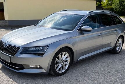 Skoda Superb 273.000 km 9.900 &euro; Hirschaid 96114