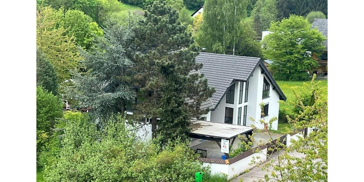Einfamilienhaus Oberaurach - 8 Zimmer, 400 m&sup2;, 790.000&euro; | Angebot:25922331