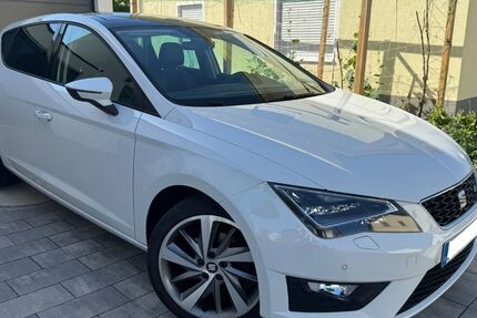 Seat Leon 76.566 km 13.900 &euro; Heßdorf 91093