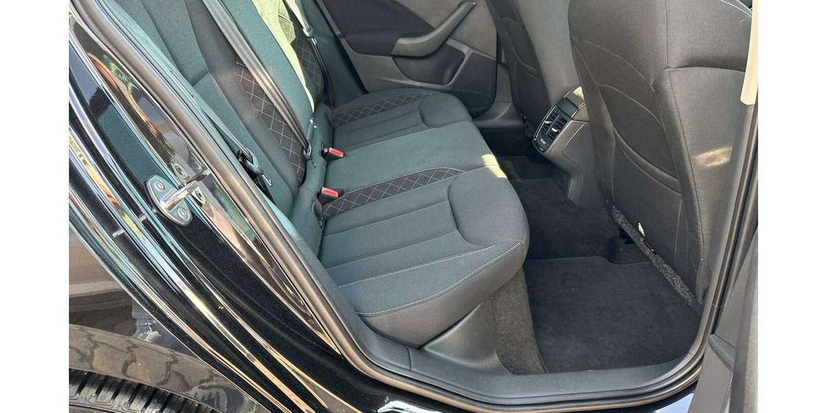 Skoda Scala TSi Clever * LED/Navi-Amundsen/virt.Cockpit/ 27.272 km 17.980 &euro; Bamberg 96052