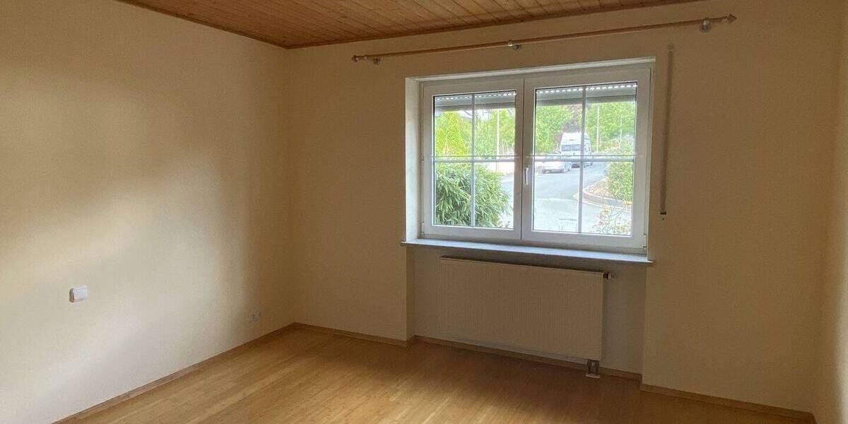 Mehrfamilienhaus, Wohnhaus Eggolsheim Kauernhofen - 8 Zimmer, 272 m&sup2;, 698.000&euro; | Angebot:25681914