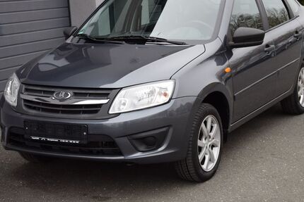 Lada Granta 60.909 km 4.100 &euro; Burgebrach 96138