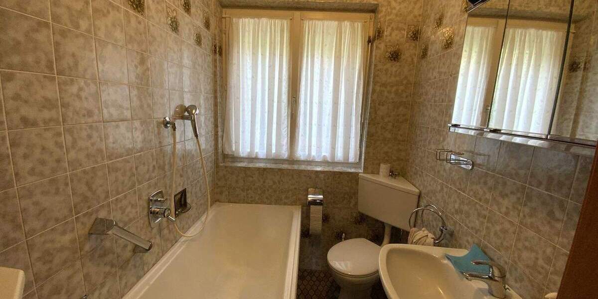 Doppelhaushälfte Ebermannstadt - 5 Zimmer, 103 m&sup2;, 325.000&euro; | Angebot:25692195