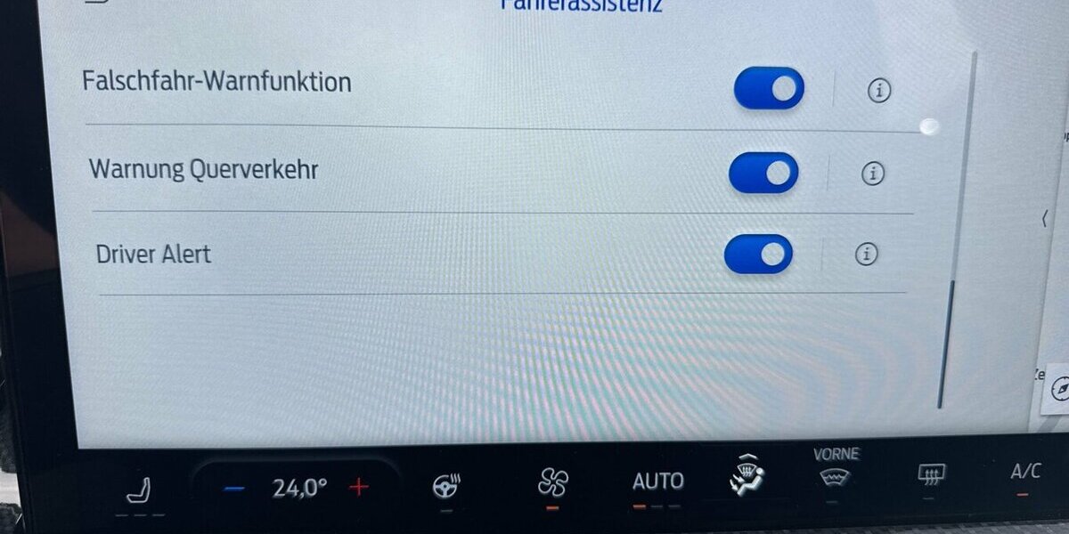 Ford Focus Turnier ST-Line X *AHK//Head-up/Navi/SHZG/PD 7.956 km 23.780 &euro; Bamberg 96052