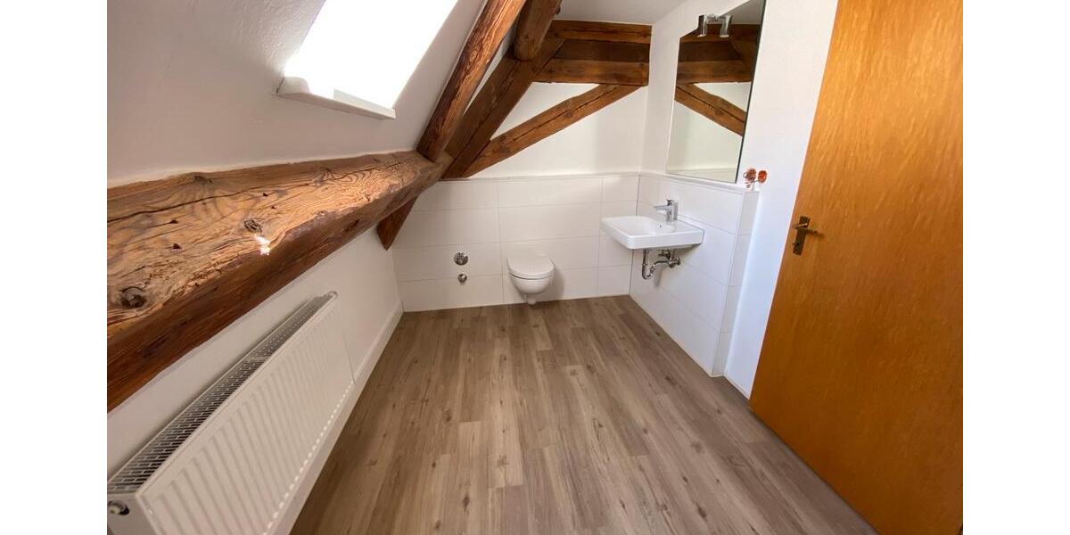 Dachgeschoßwohnung Höchstadt an der Aisch - 3 Zimmer, 79 m&sup2;, 980&euro; | Angebot:26653334