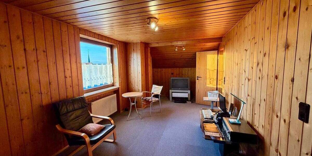 Reihenendhaus Ebern - 7 Zimmer, 170 m&sup2;, 249.000&euro; | Angebot:25665689