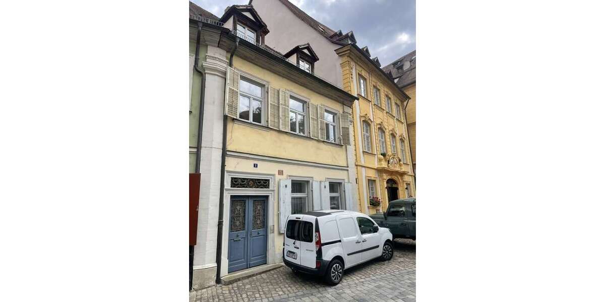Etagenwohnung Bamberg Am Bruderwald - 3.5 Zimmer, 130 m&sup2;, 1.300&euro; | Angebot:27332031