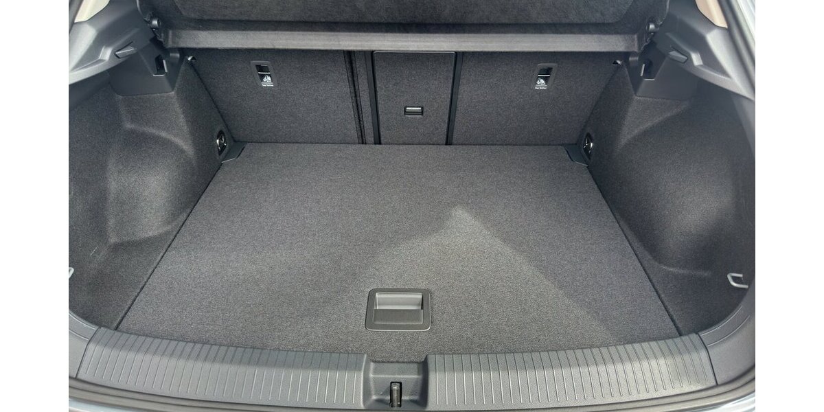 VW T-Roc 1.5 TSi Life Business *LED/Navi/ACC/SHZG/Tot 4.126 km 26.990 &euro; Bamberg 96052