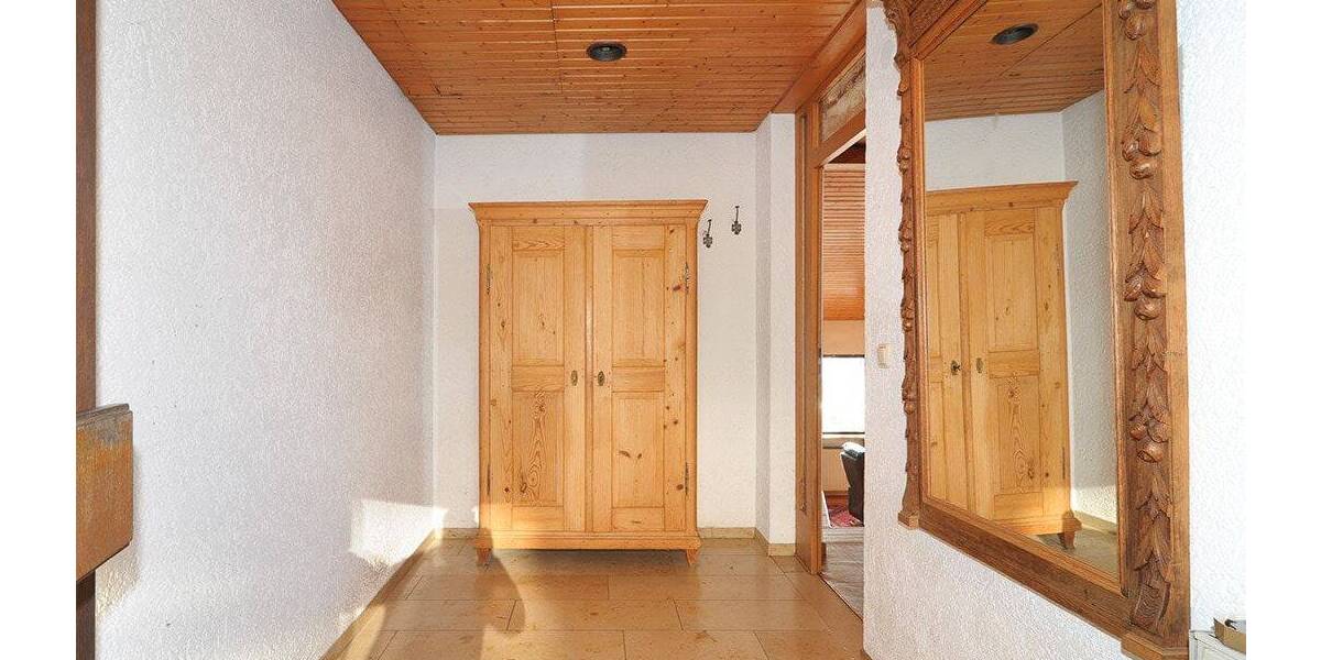 Einfamilienhaus Ebelsbach - 8 Zimmer, 225 m&sup2;, 329.000&euro; | Angebot:25686731