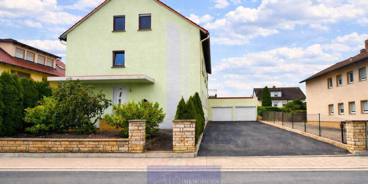 Doppelhaushälfte Adelsdorf - 8 Zimmer, 207 m&sup2;, 425.000&euro; | Angebot:26488135
