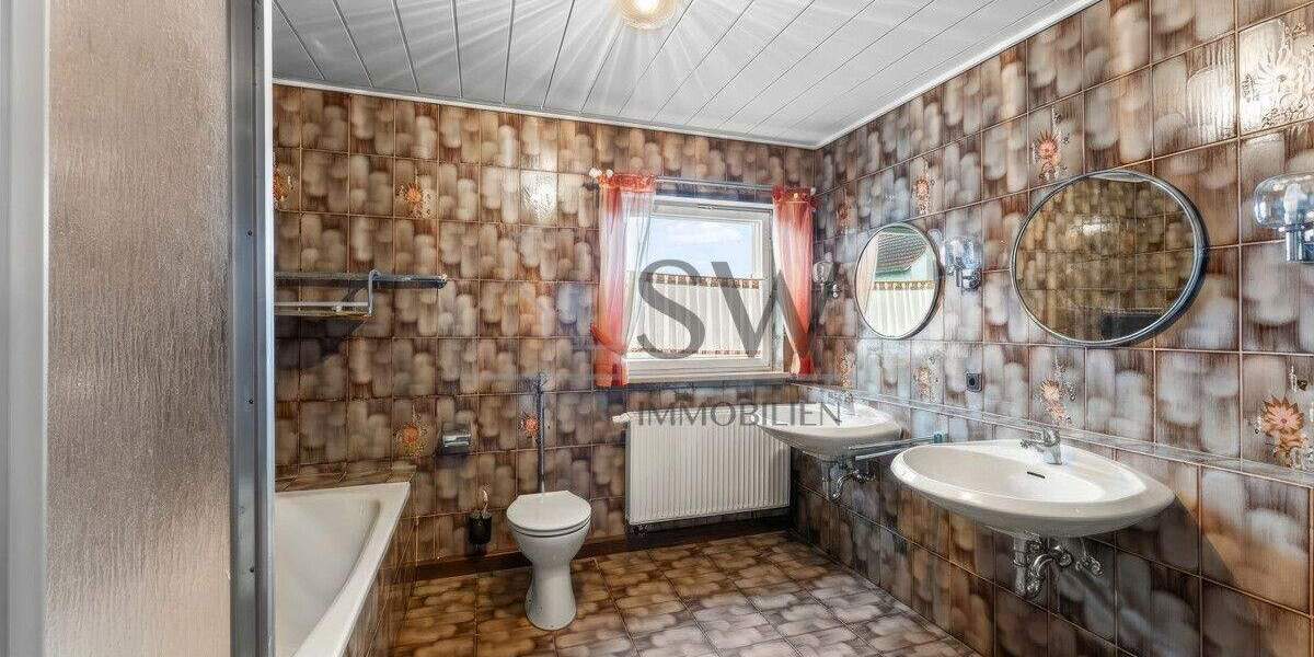 Einfamilienhaus Burgebrach - 9 Zimmer, 227 m&sup2;, 550.000&euro; | Angebot:25685831