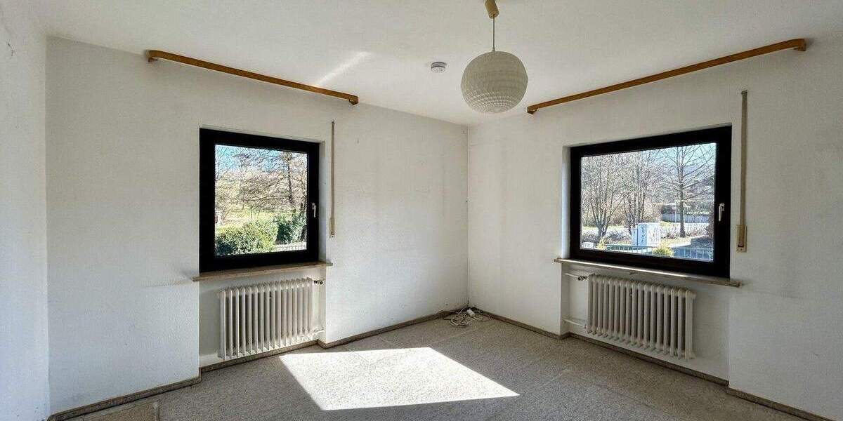 Mehrfamilienhaus, Wohnhaus Adelsdorf/Neuhaus Neuhaus - 6 Zimmer, 179 m&sup2;, 569.000&euro; | Angebot:25701568