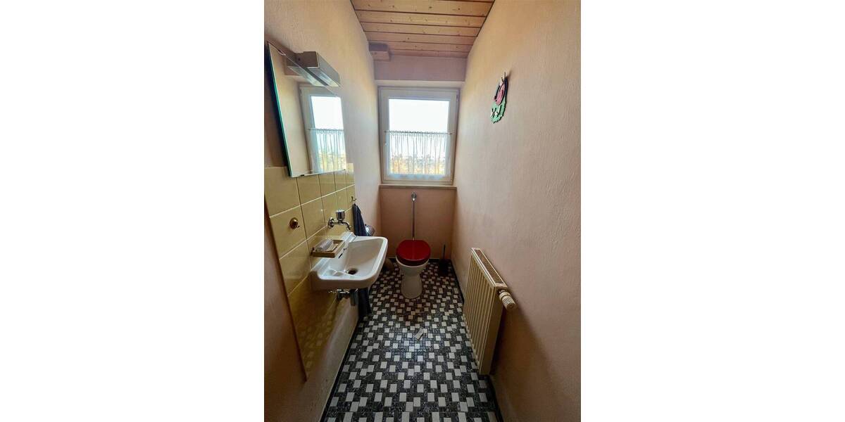 Einfamilienhaus Rentweinsdorf - 6 Zimmer, 132 m&sup2;, 295.000&euro; | Angebot:26036983