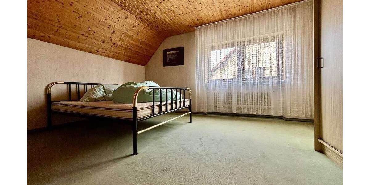 Einfamilienhaus Möhrendorf - 8 Zimmer, 180 m&sup2;, 749.000&euro; | Angebot:25896070