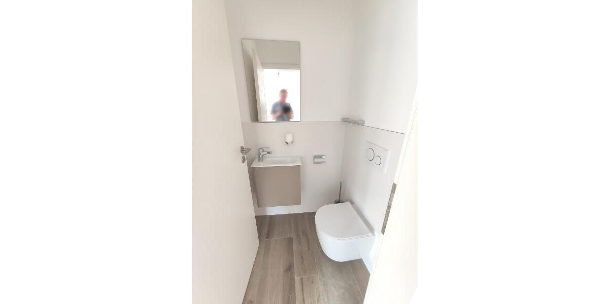 ERSTBEZUG nach Sanierung - Einfamilienhaus mit großer Terrasse und Garage - Einfamilienhaus Pommersfelden | Angebot:21473448