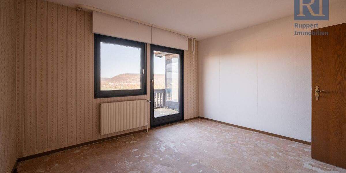 Einfamilienhaus Eltmann - 8 Zimmer, 140 m&sup2;, 295.000&euro; | Angebot:25909245