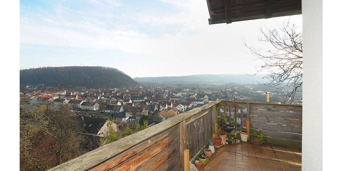 Einfamilienhaus Ebelsbach - 8 Zimmer, 225 m&sup2;, 329.000&euro; | Angebot:25686731