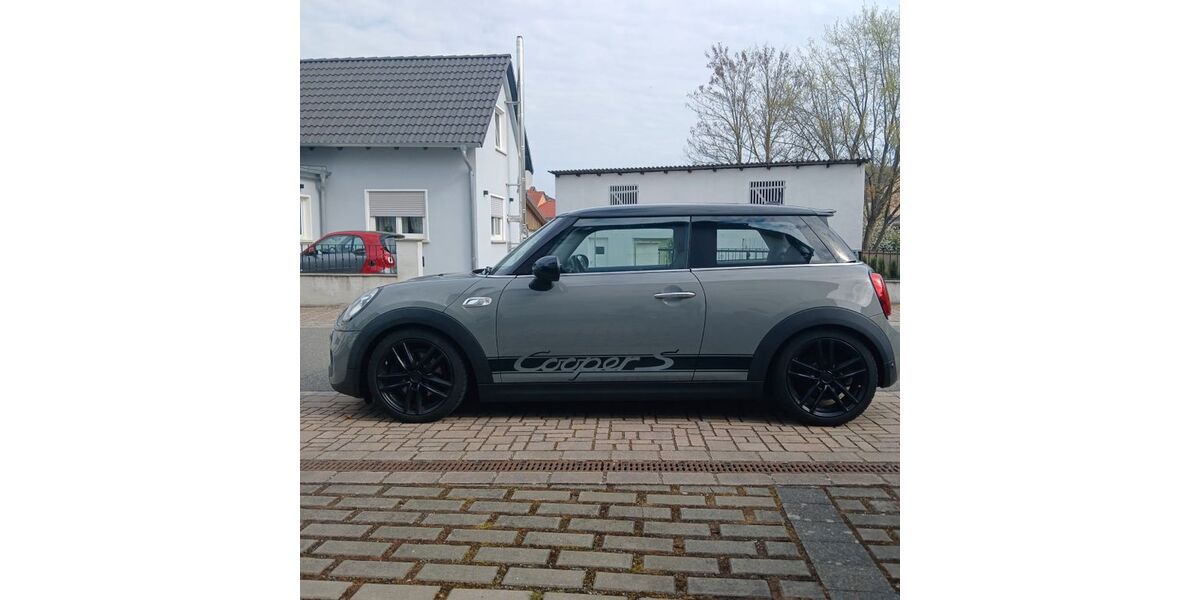 Mini Cooper S 103.500 km 12.400 &euro; Breitengüssbach 96149