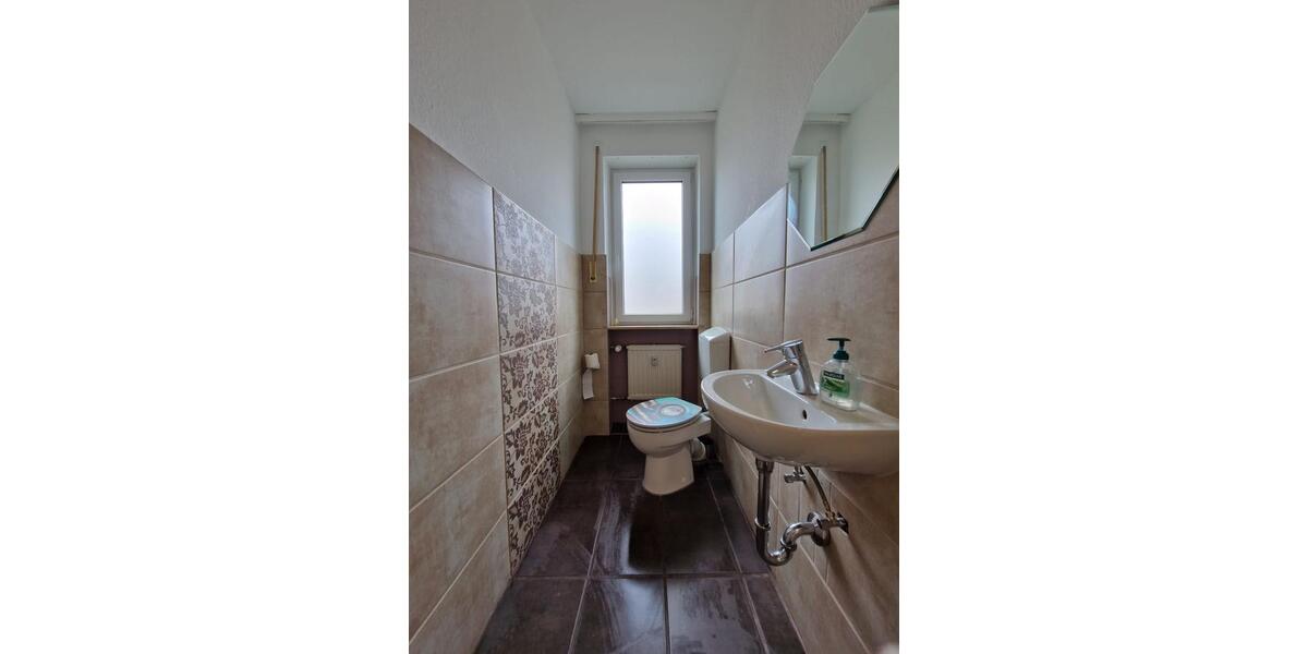 Etagenwohnung Schlüsselfeld - 5 Zimmer, 150 m&sup2;, 1.200&euro; | Angebot:26699657