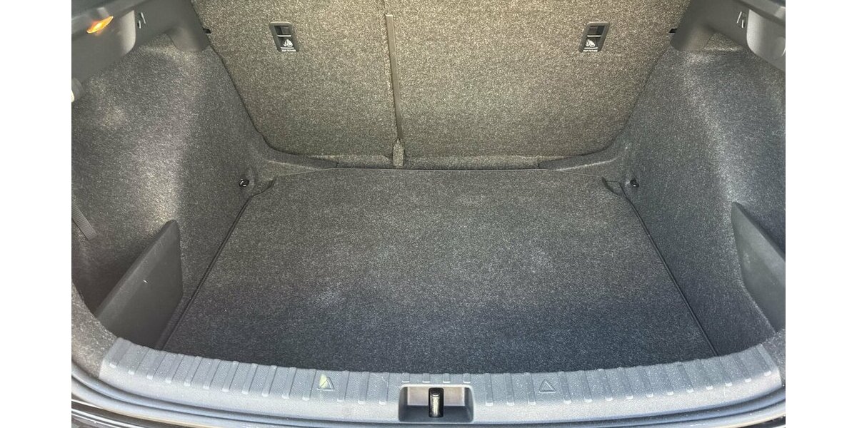 Skoda Scala TSi Clever * LED/Navi-Amundsen/virt.Cockpit/ 27.272 km 17.980 &euro; Bamberg 96052