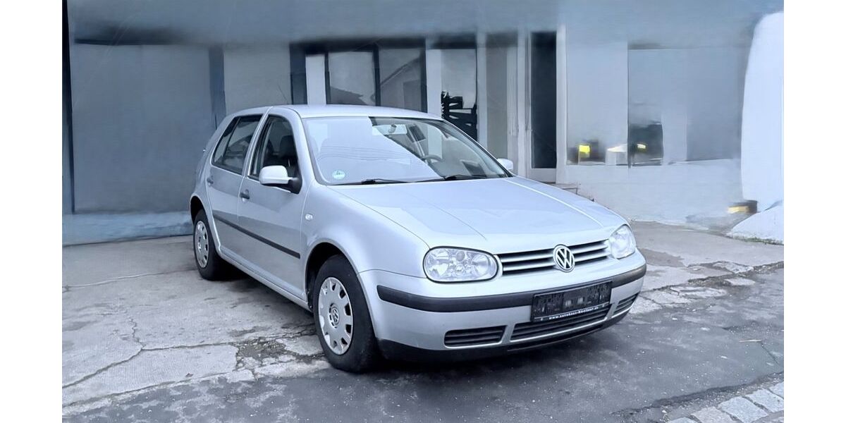 VW Golf 196.000 km 2.099 &euro; Breitengüssbach 96149