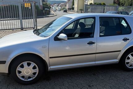 VW Golf 210.000 km 1.590 &euro; Forchheim 91301