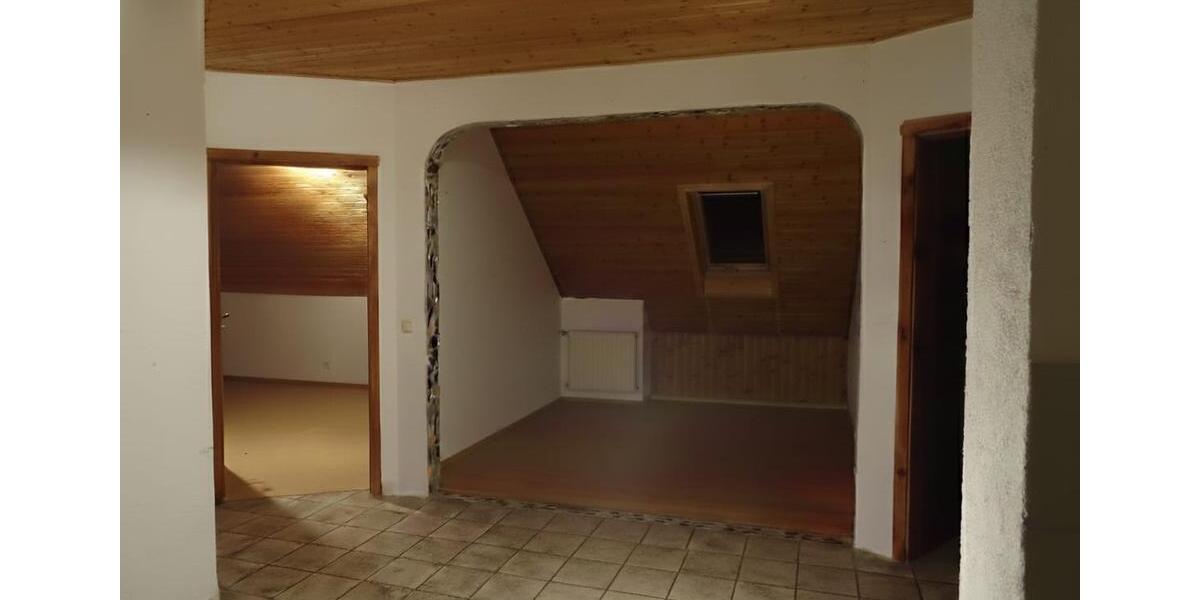 Einfamilienhaus Röttenbach - 8 Zimmer, 200 m&sup2;, 639.000&euro; | Angebot:25829906