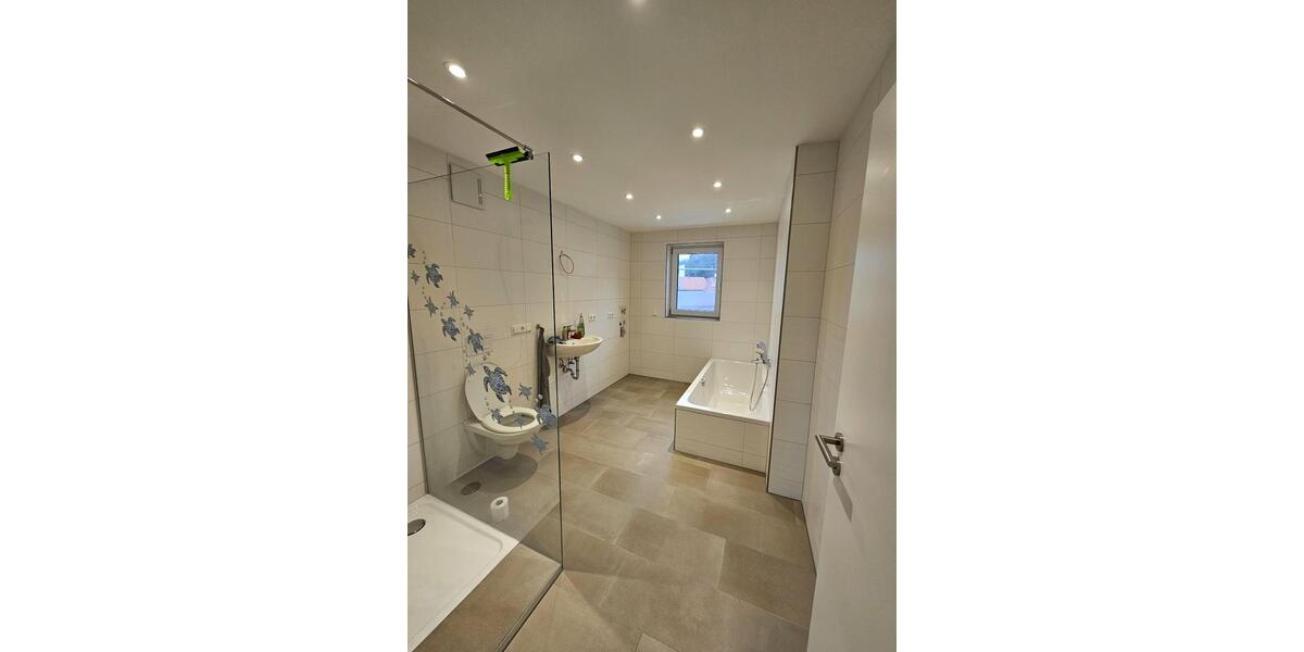 Dachgeschoßwohnung Knetzgau - 3 Zimmer, 91 m&sup2;, 860&euro; | Angebot:25705628