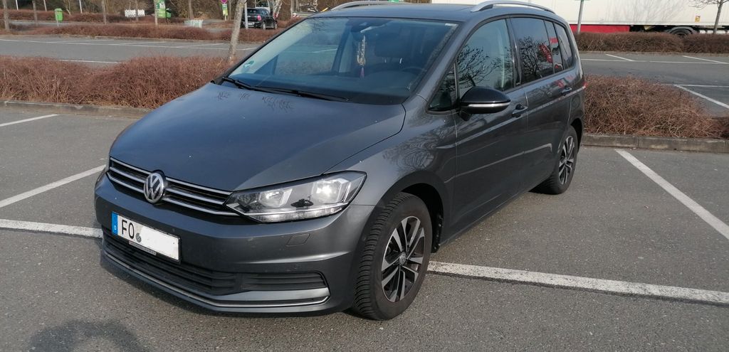 VW Touran 92.500 km 22.100 &euro; Forchheim 91301