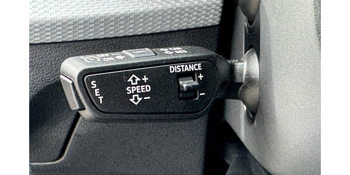 Audi Q2 35 TFSI advanced *LED/Navi-App/Kamera/virt.CP/S 2.158 km 27.790 &euro; Bamberg 96052