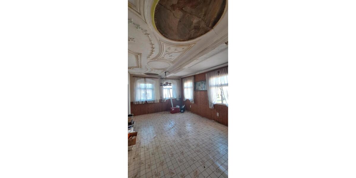 Einfamilienhaus Zapfendorf - 6 Zimmer, 150 m&sup2;, 200.000&euro; | Angebot:26739801