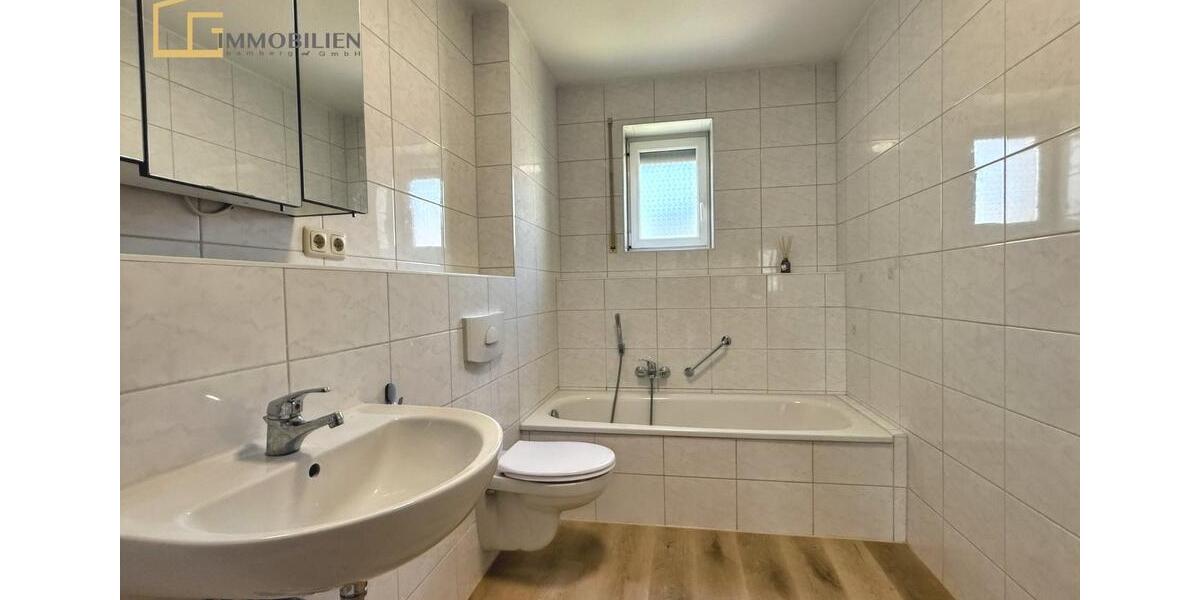 Etagenwohnung Hirschaid - 4 Zimmer, 117 m&sup2;, 350.000&euro; | Angebot:25803227