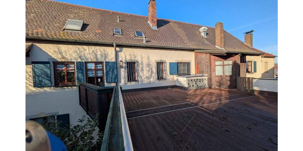 Mehrfamilienhaus, Wohnhaus Hallerndorf Pautzfeld - 9 Zimmer, 163 m&sup2;, 392.000&euro; | Angebot:25670080