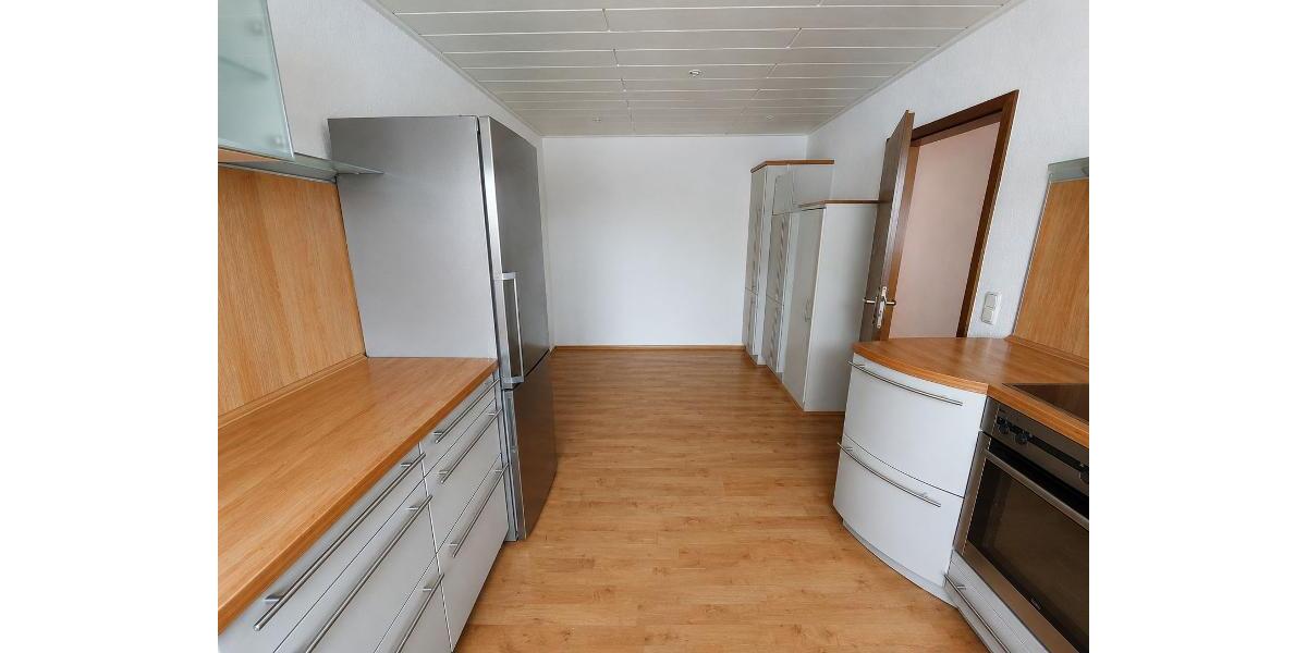 3 Zi. Wohnung im EG mit Terrasse, Gartenmktbenutzung und Garage - Etagenwohnung Hessdorf | Angebot:27314099