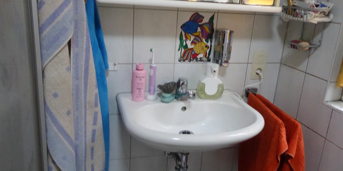 ZWEIFAMILIEN-HAUS IN BEGEHRTER LAGE!!! FÜR EIGENNUTZER ODER KAPITALANLEGER!! - Zweifamilienhaus Hirschaid | Angebot:26801457