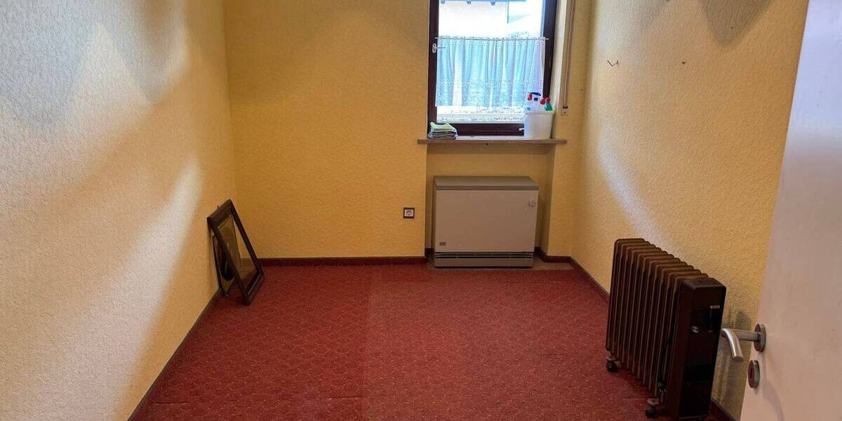 Mehrfamilienhaus, Wohnhaus Frensdorf Reundorf - 7 Zimmer, 169 m&sup2;, 320.000&euro; | Angebot:25996445