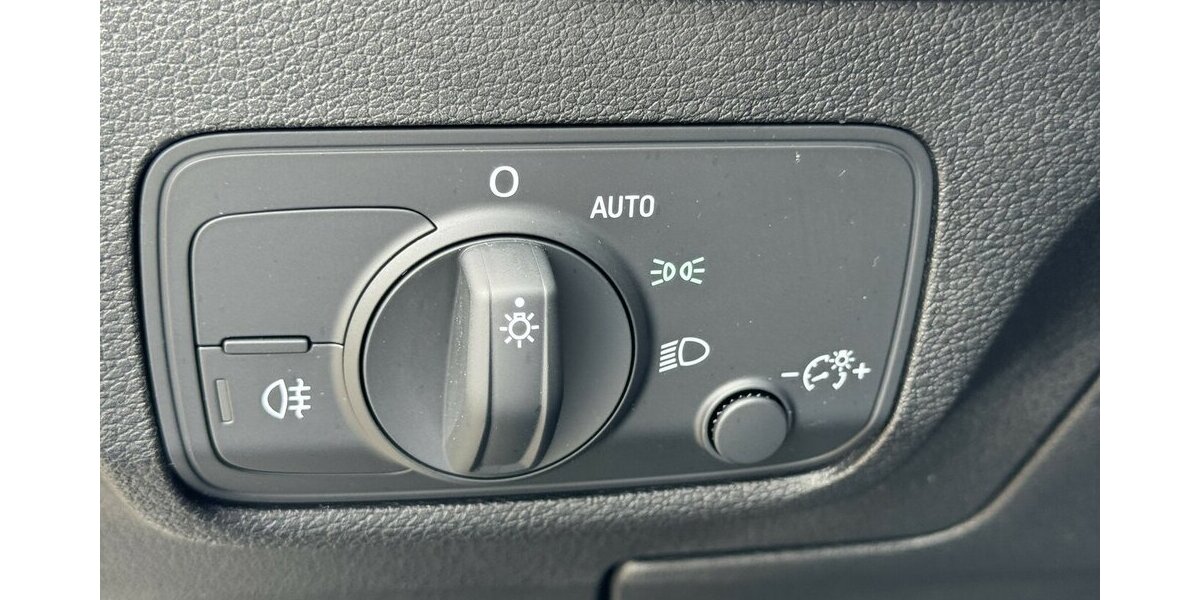 Audi Q2 35 TFSI advanced *LED/Navi-App/Kamera/virt.CP/S 2.158 km 27.790 &euro; Bamberg 96052