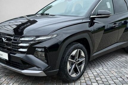 Hyundai TUCSON 3.490 km 31.249 &euro; Bamberg 96052