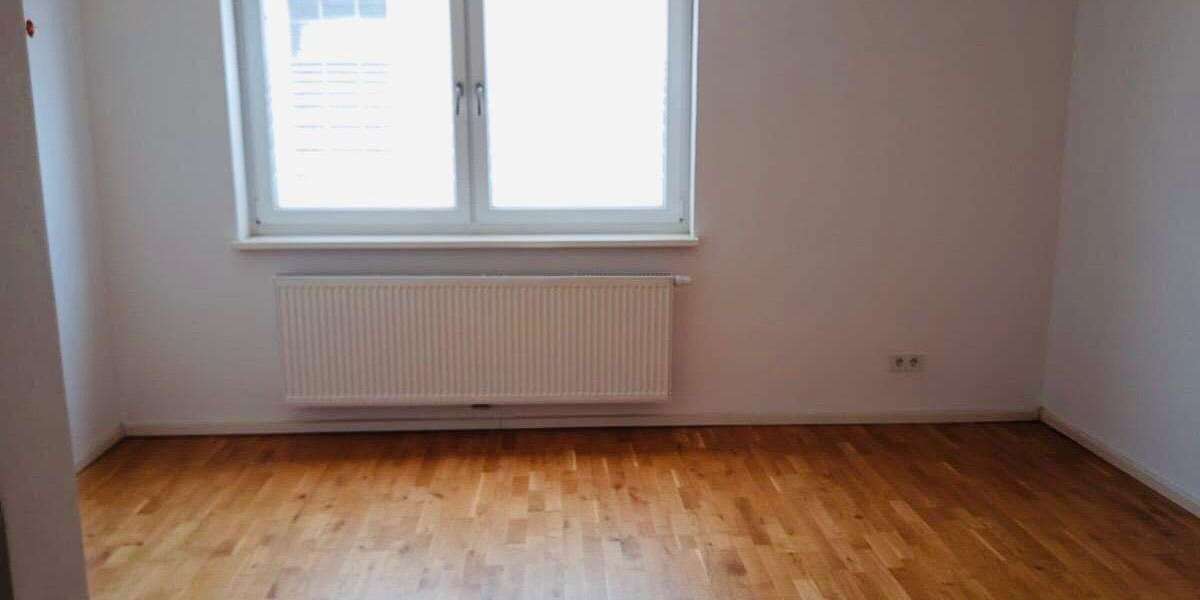 Etagenwohnung Bamberg Gärtnerstadt - 2 Zimmer, 62 m&sup2;, 250.000&euro; | Angebot:26139186