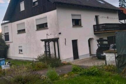 Haus Oberaurach - 8 Zimmer, 155.000&euro; | Angebot:23138902