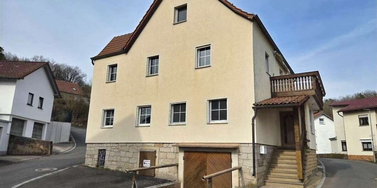 Einfamilienhaus Oberaurach - 6 Zimmer, 160 m&sup2;, 225.000&euro; | Angebot:25977115