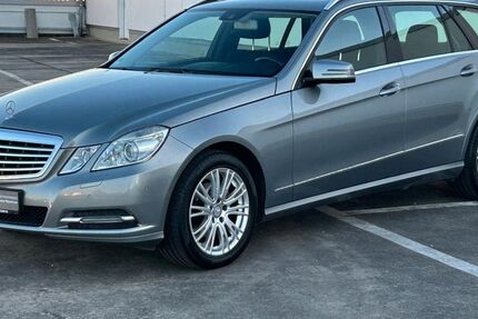 Mercedes-Benz E 200 177.000 km 9.600 &euro; Bamberg OT Bamberg 96052