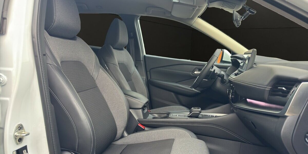 Nissan Qashqai N-Connecta XTronic *Navi/LED/Kamera360/PDC 17.447 km 25.980 &euro; Bamberg 96052